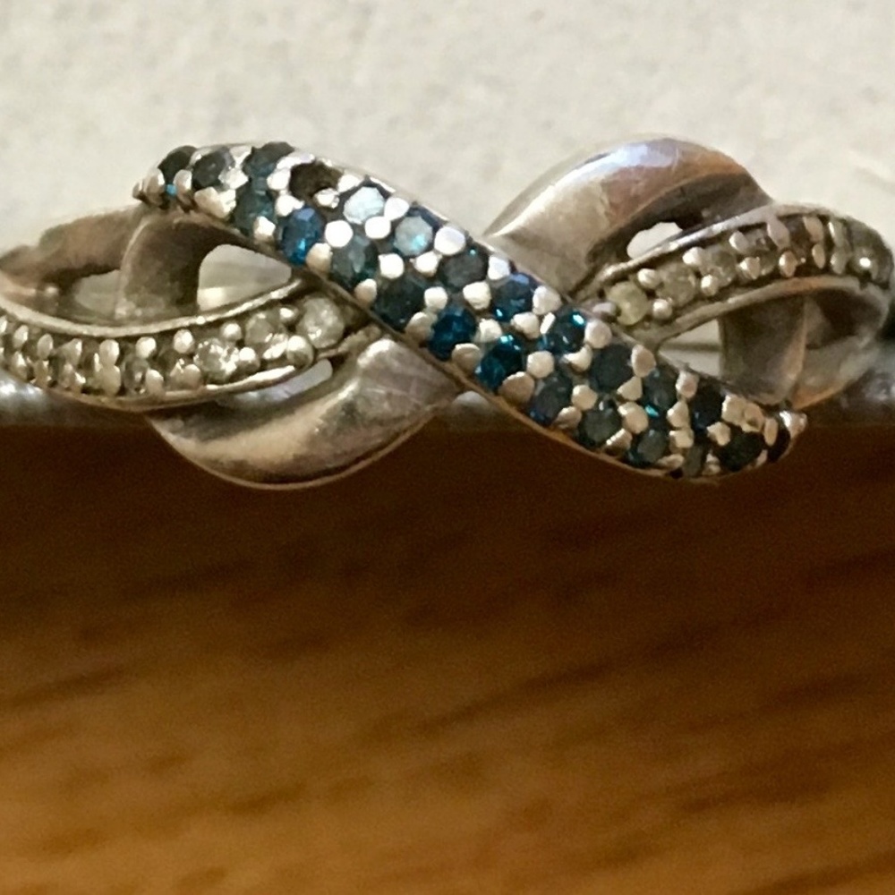 1/5 CT. Turquoise and White Diamond Infinity Ring